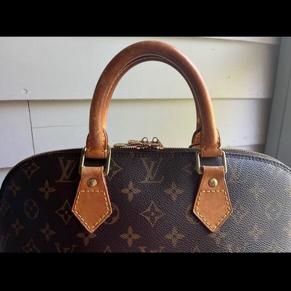 Louis Vuitton Monogram Alma PM From the 1996 Collection - Picture 13 of 16